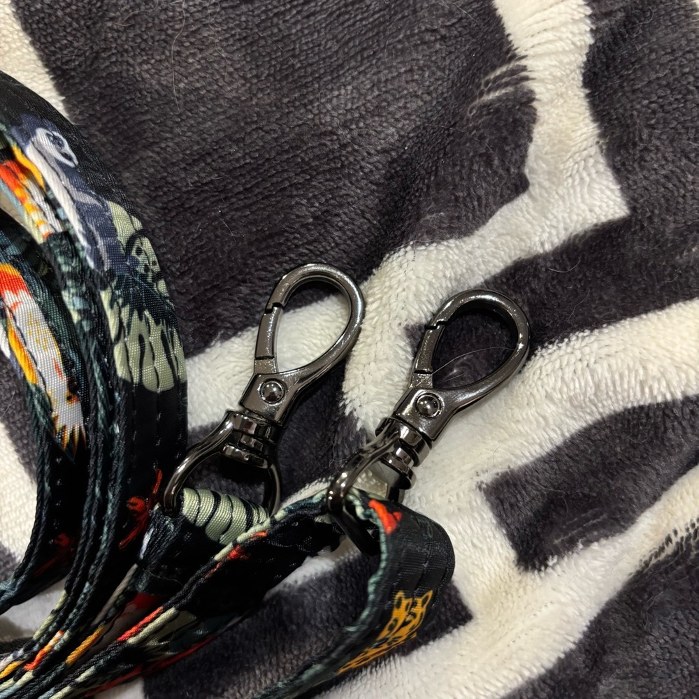 Lug Crossbody Strap-Rainforest Animals - Picture 2 of 5